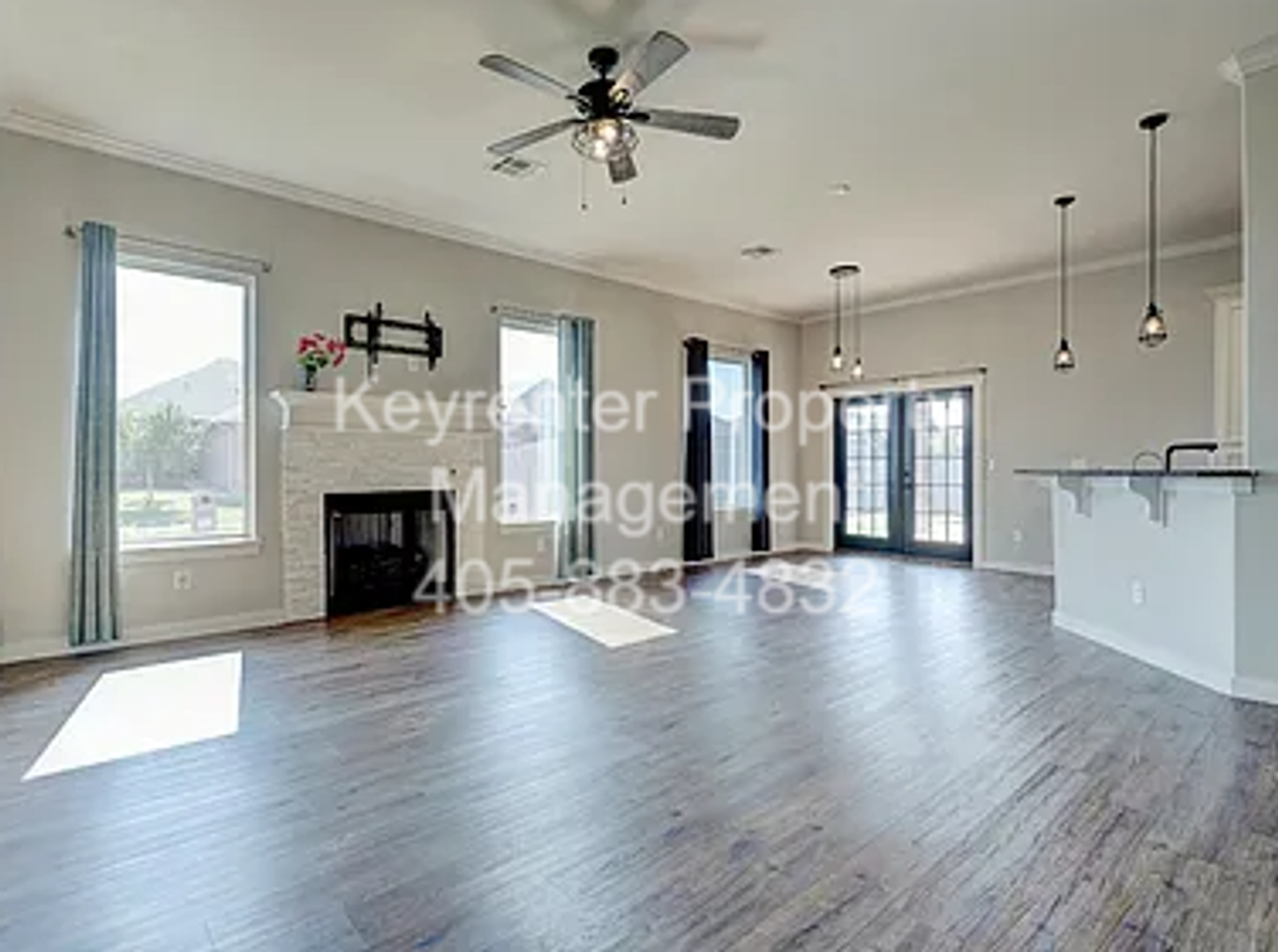 8000 Nw 160th Ter - Photo 4 of 32