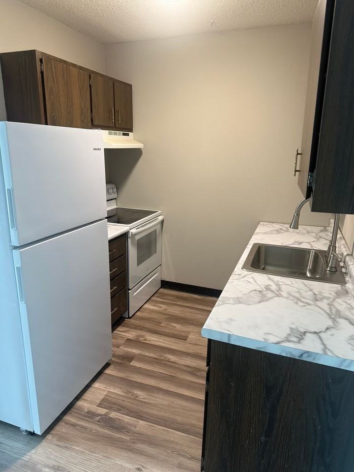 108 Sieville 108 - #106 - Photo 3 of 12