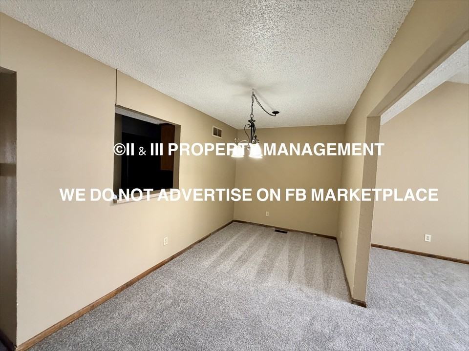 1424 Martway Cir #1 - Photo 3 of 13