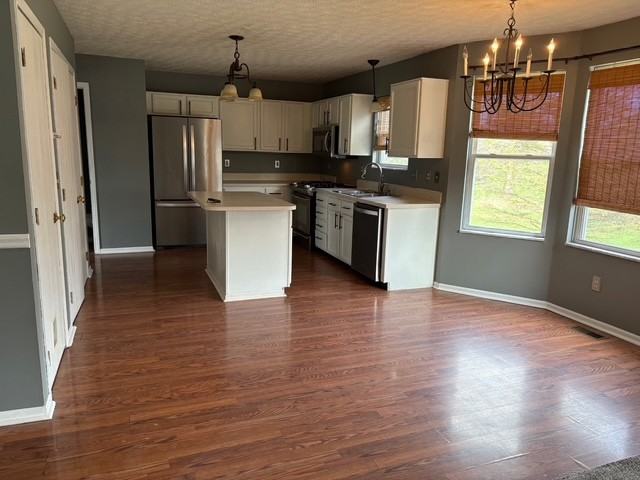 108 Clayburn Dr #33 - Photo 3 of 11