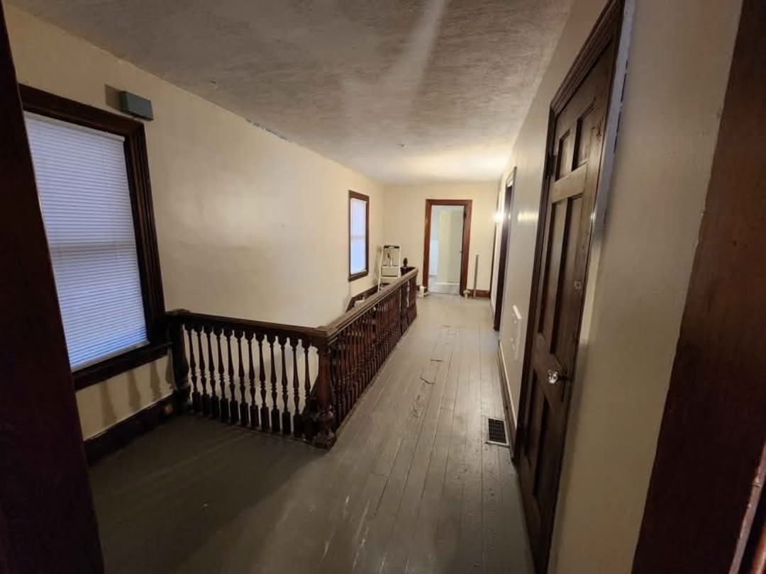 809 Walnut St 2nd Fl #2 - Photo 3 of 12