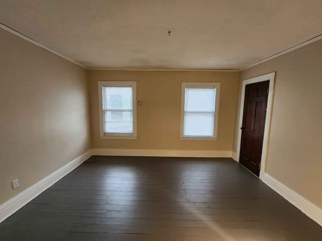 809 Walnut St 2nd Fl #2 - Photo 4 of 12