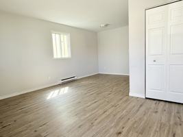 featured image of 423 Bruce Ave #4