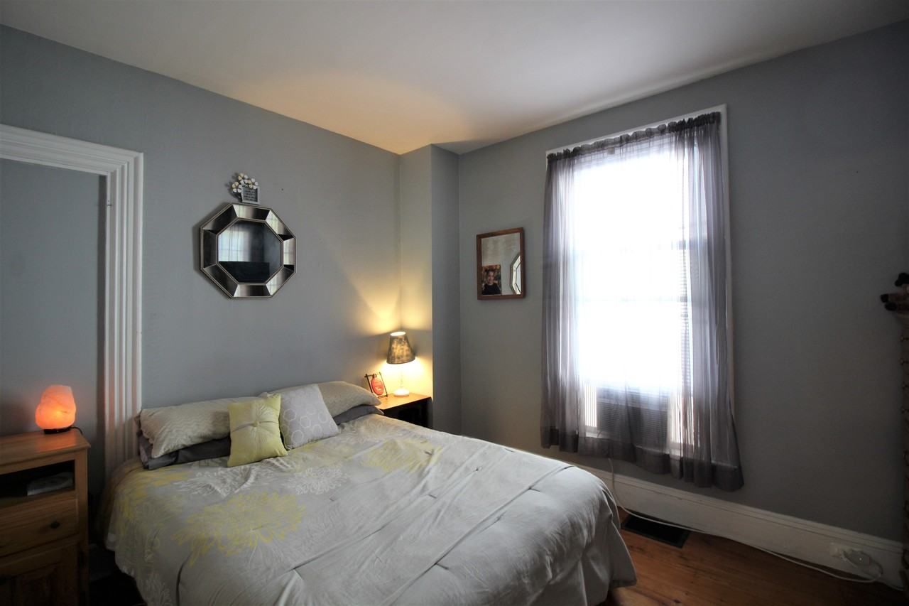 91 1st St #1 - Photo 5 of 17