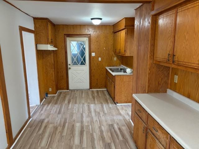 1720 W 24th St #1 - Photo 4 of 6