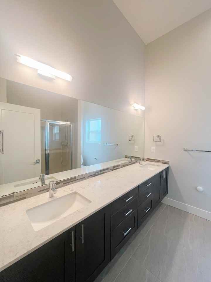 18236 73rd Ave Ne #101 - Photo 4 of 22