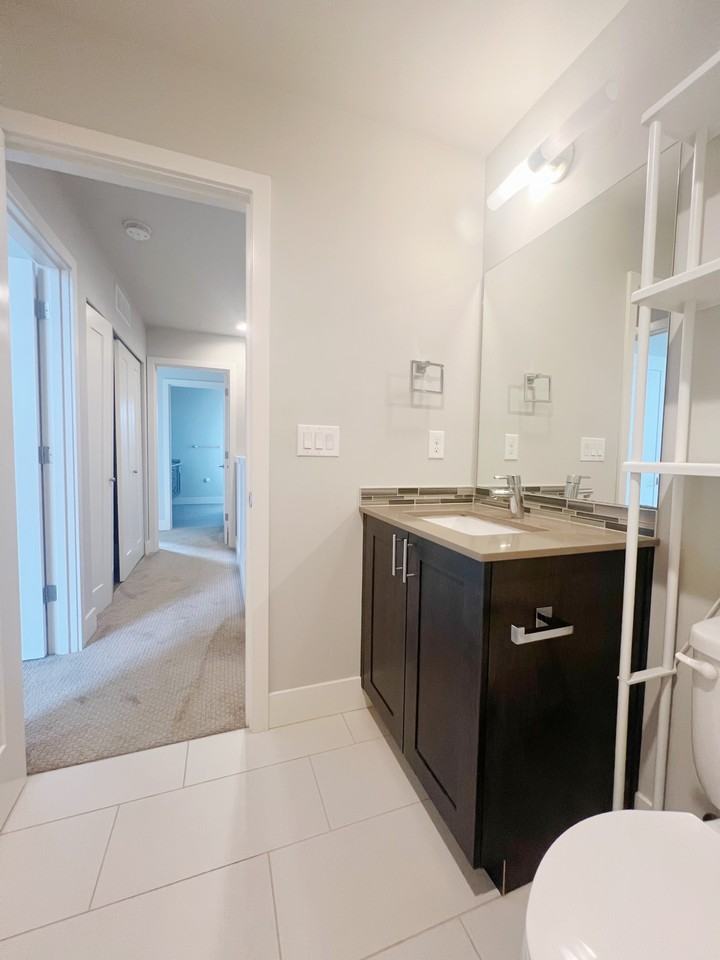 18236 73rd Ave Ne #101 - Photo 7 of 22