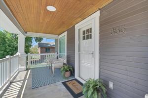 featured image of 355 E 400 N #1