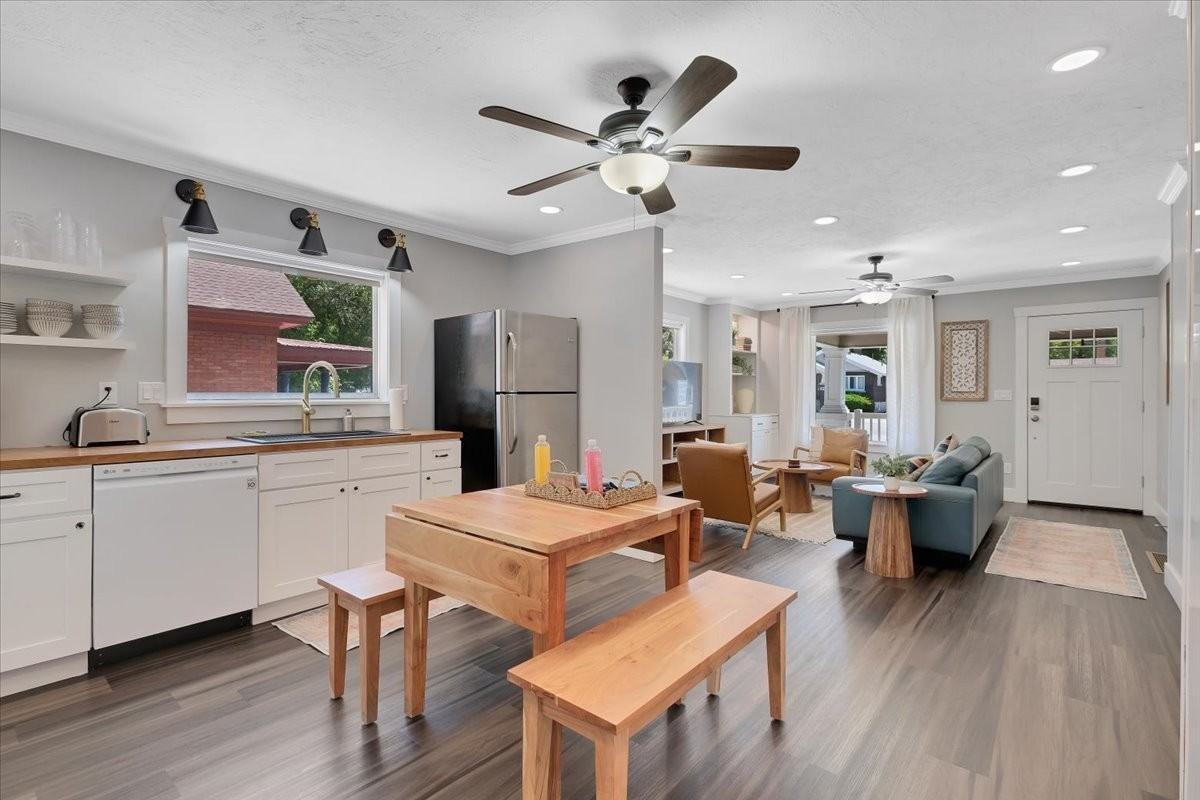 355 E 400 N #1 - Photo 4 of 25