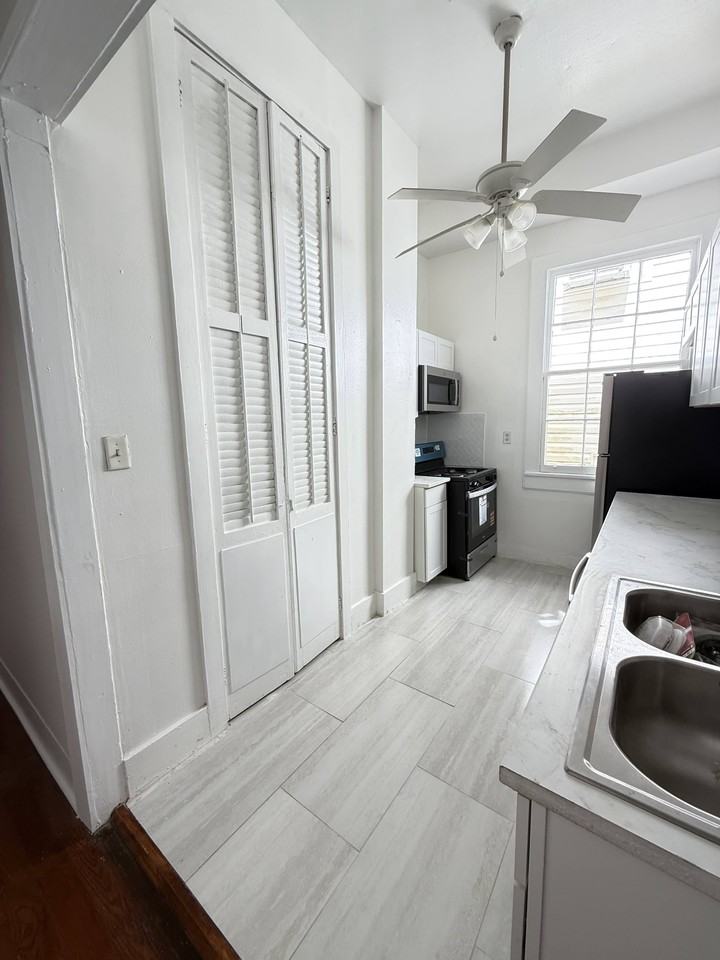 4129 Prytania St - Photo 3 of 9
