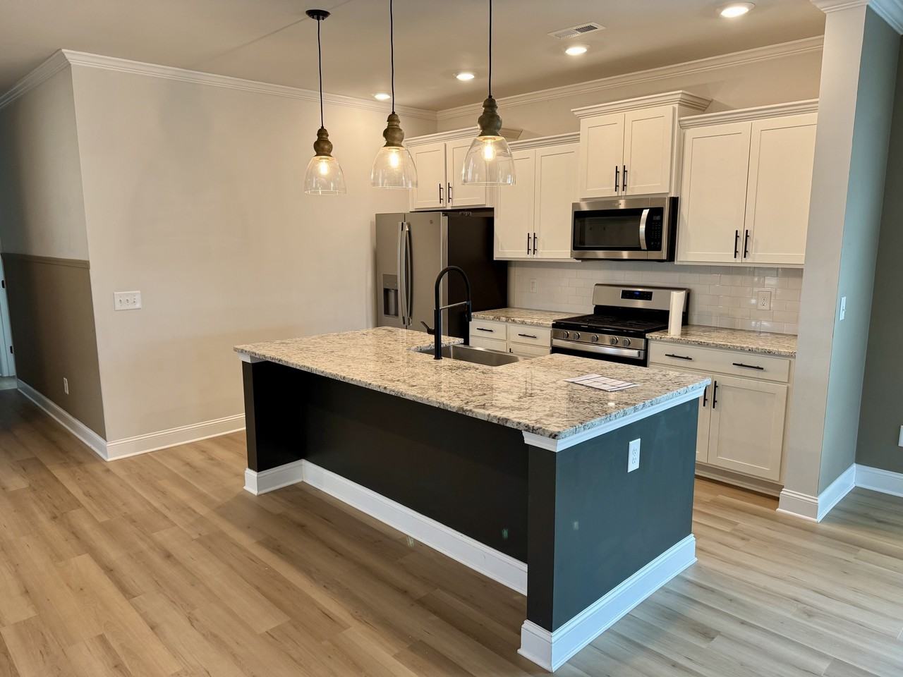 17664 Eastmoor St #1 - Photo 2 of 10