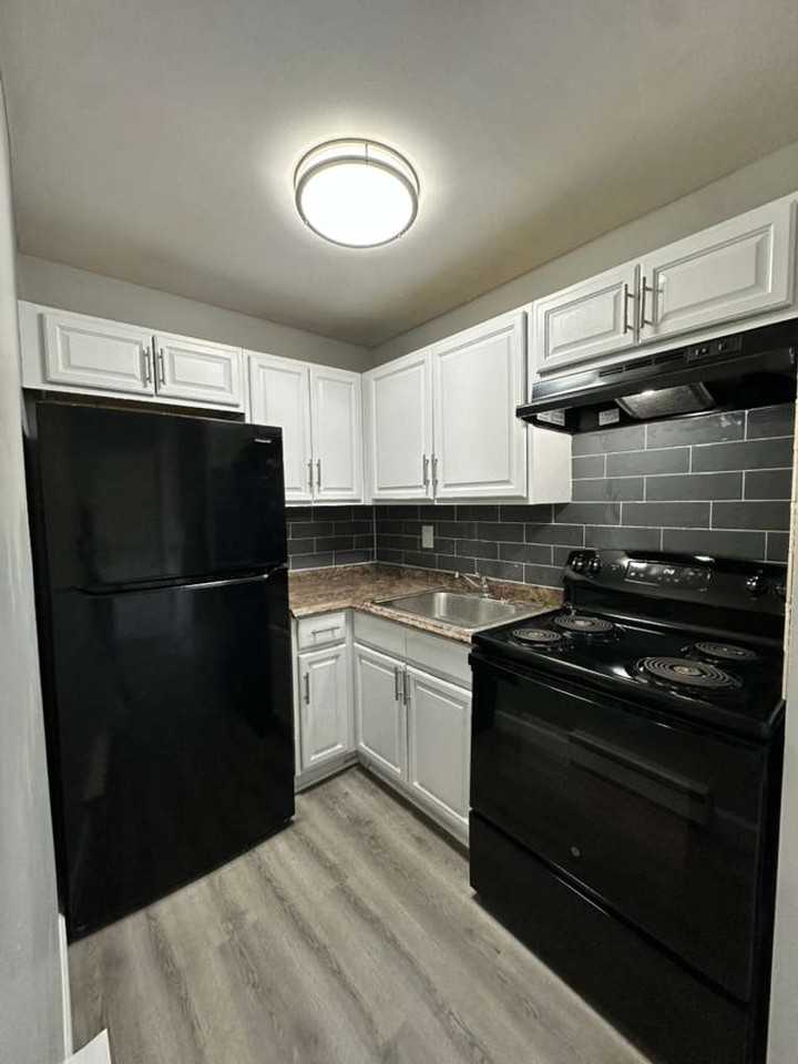 The Sunrise Park - Photo 3 of 13