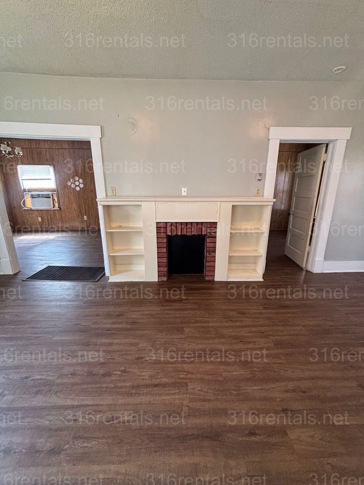 511 W Locust Ave - Photo 5 of 21