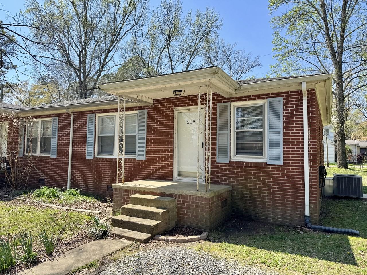 518 Lawson St #2 - Photo 2 of 10