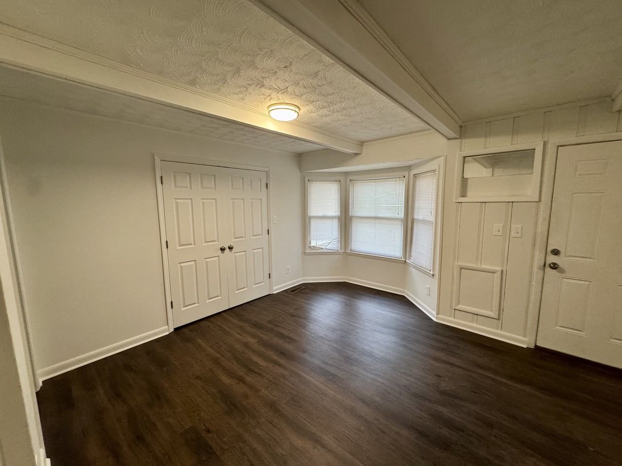 409 Suffield St #1 - Photo 7 of 9