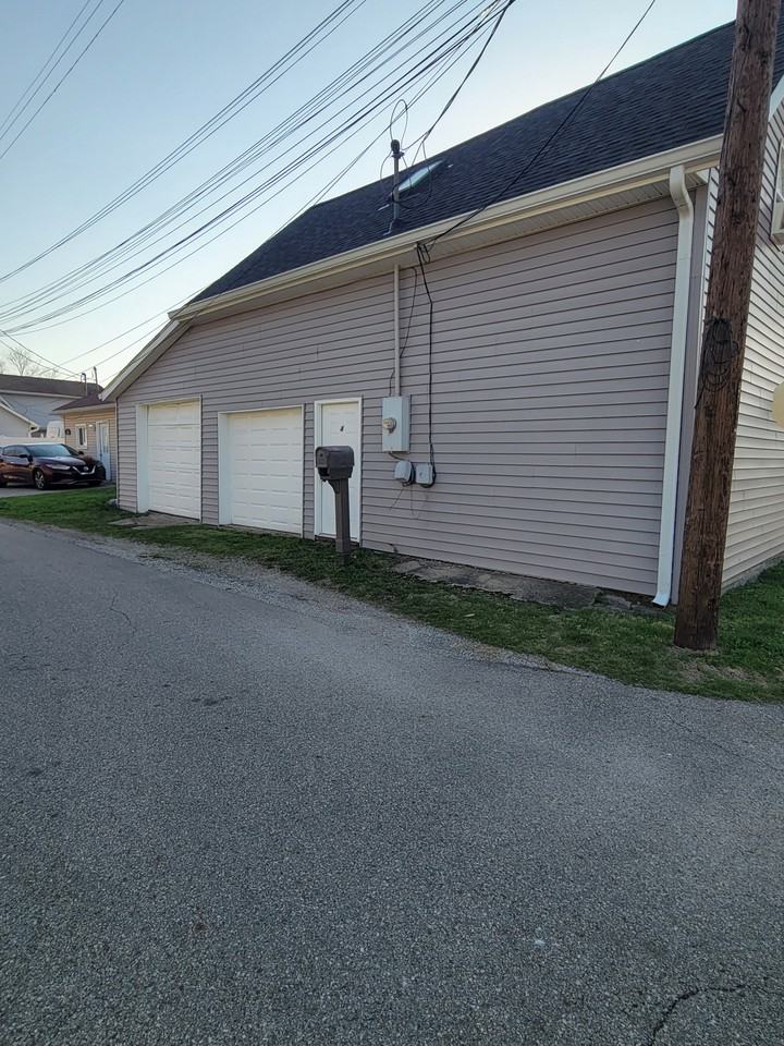 4 N Anderson St #1 - Photo 2 of 8