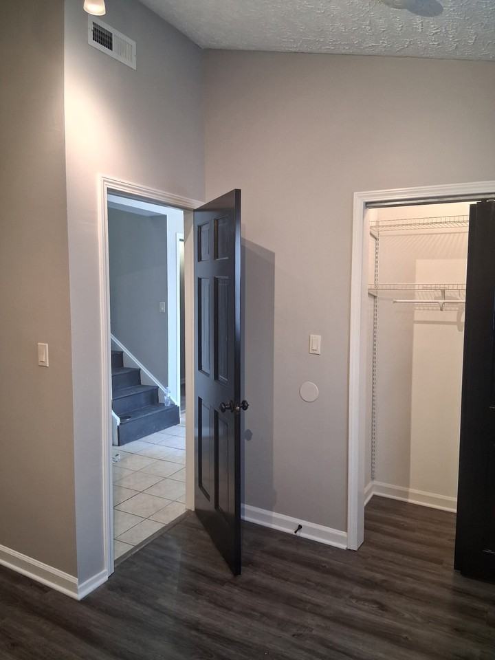 4 N Anderson St #1 - Photo 4 of 8