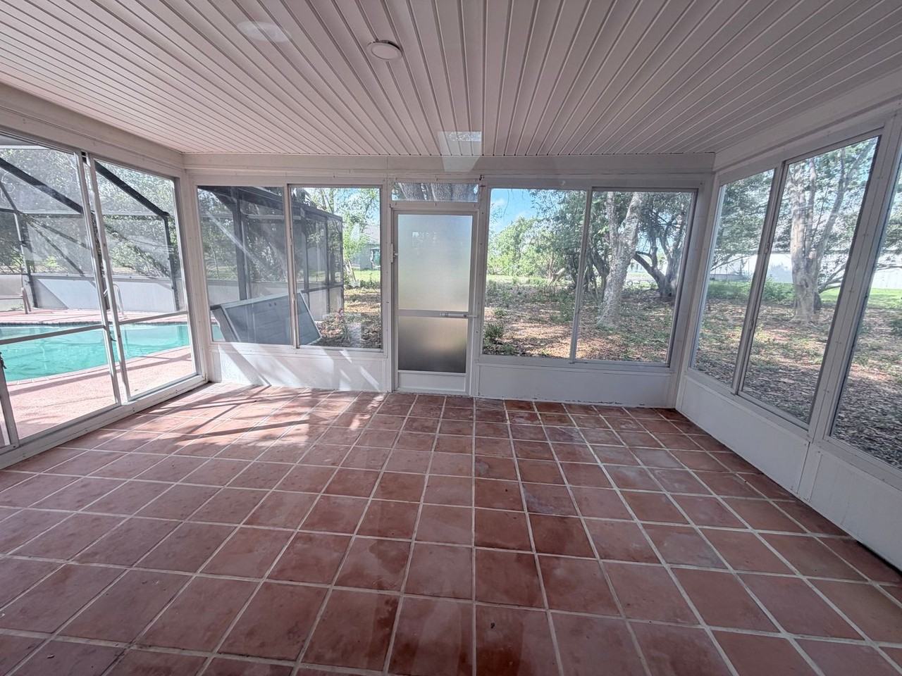 1000 Nw 22nd Ter - Photo 6 of 16