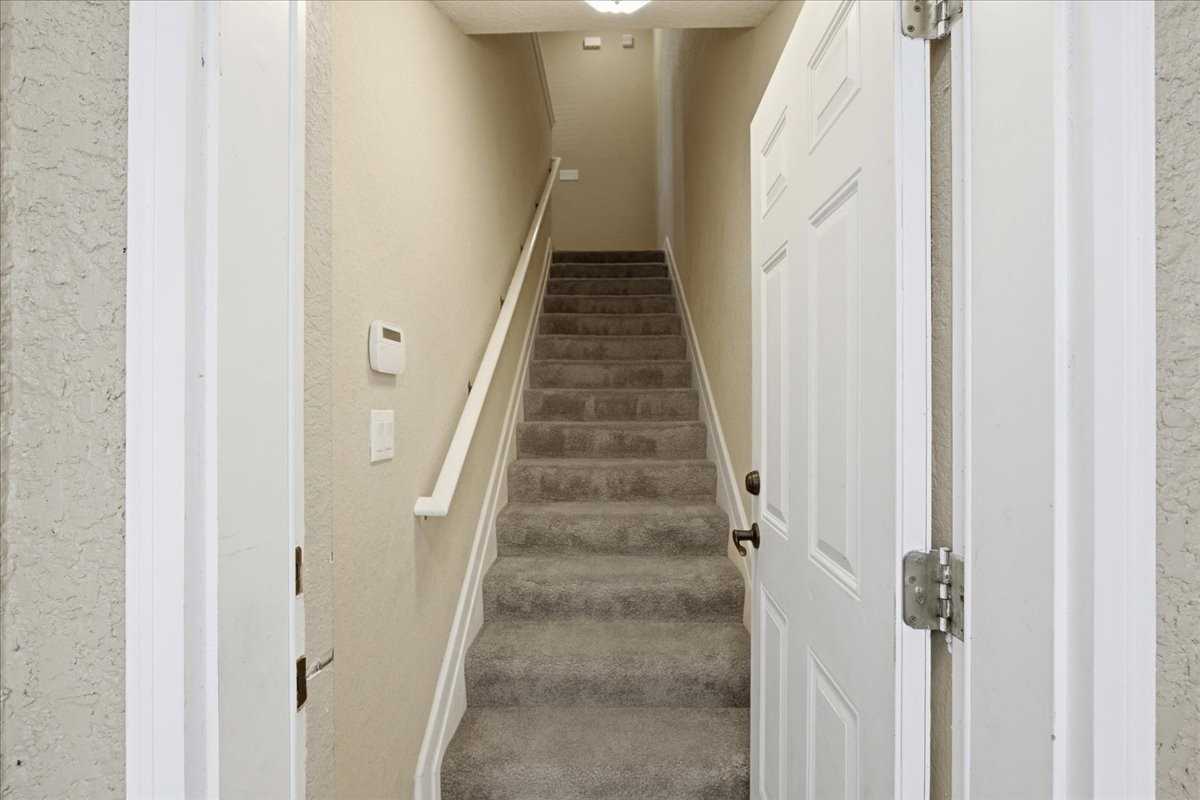 290 Westlawn Dr #1 - Photo 3 of 15