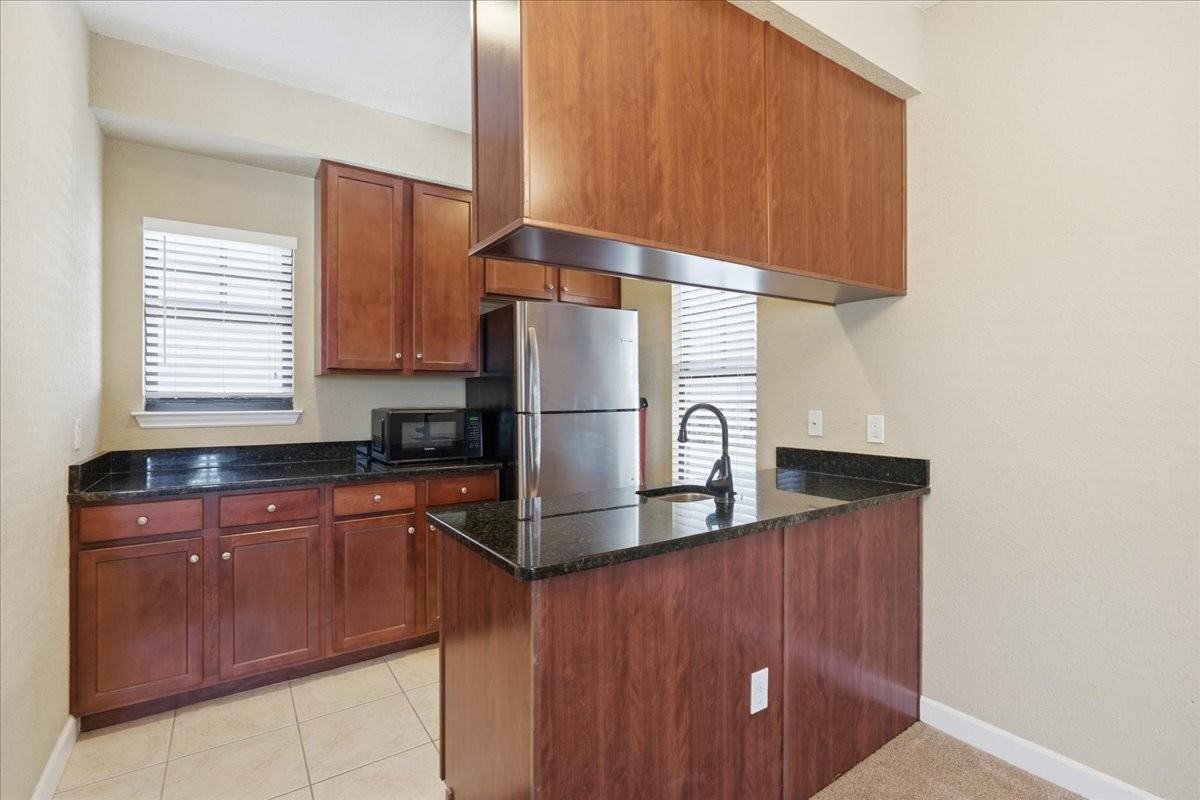 290 Westlawn Dr #1 - Photo 6 of 15