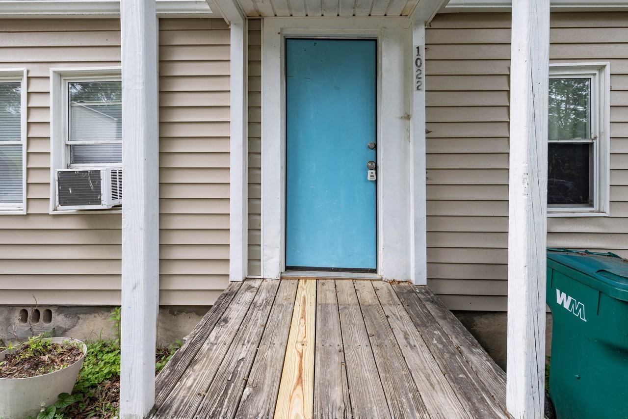 1022 Wood St #1 - Photo 5 of 22