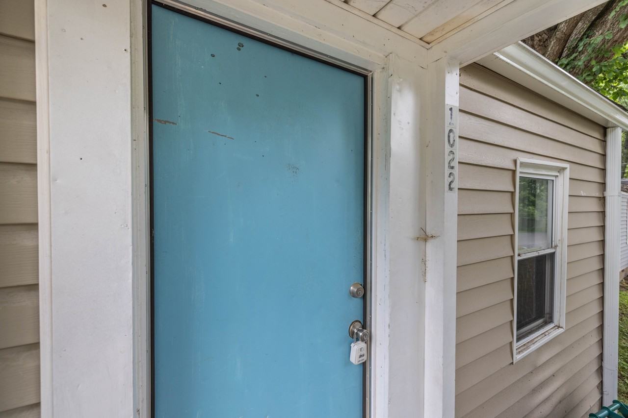 1022 Wood St #1 - Photo 6 of 22