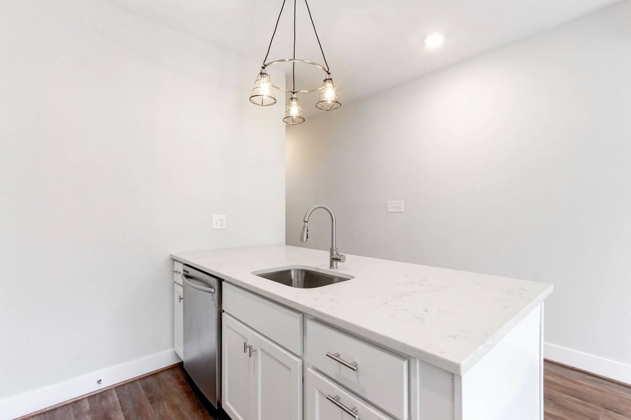 For Rent: Chic Urban Living at 1238 Light St – Your City Oasis Awaits! - Photo 5 of 13