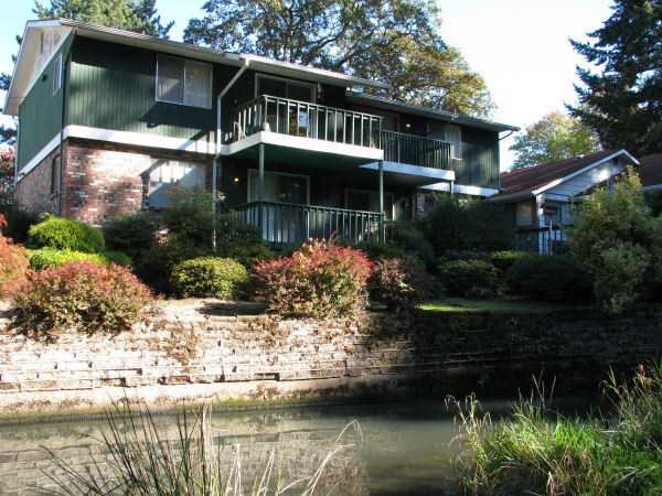 1149 Waller St Se - Photo 2 of 21