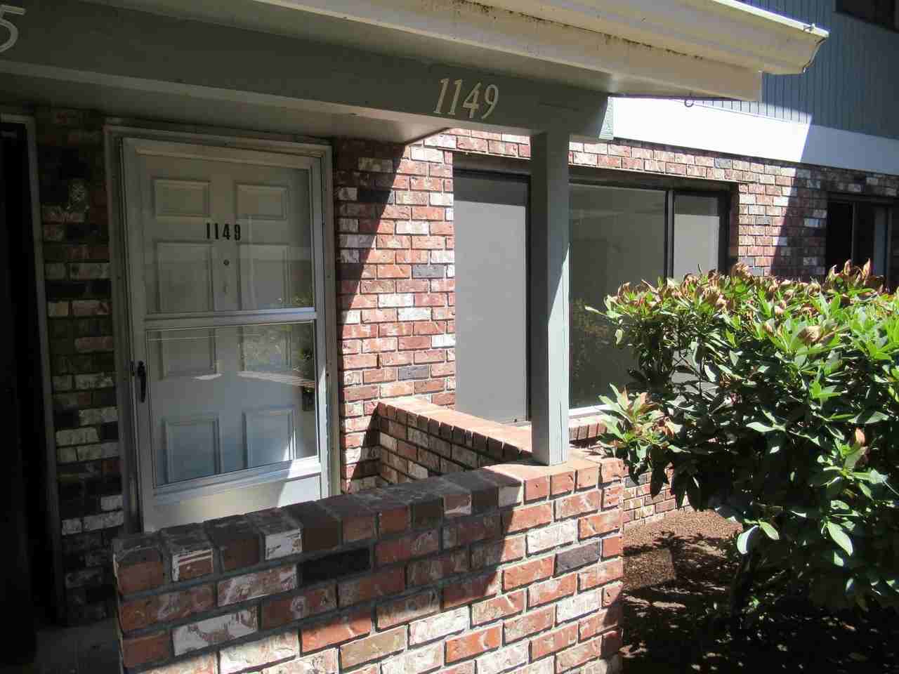 1149 Waller St Se - Photo 5 of 21