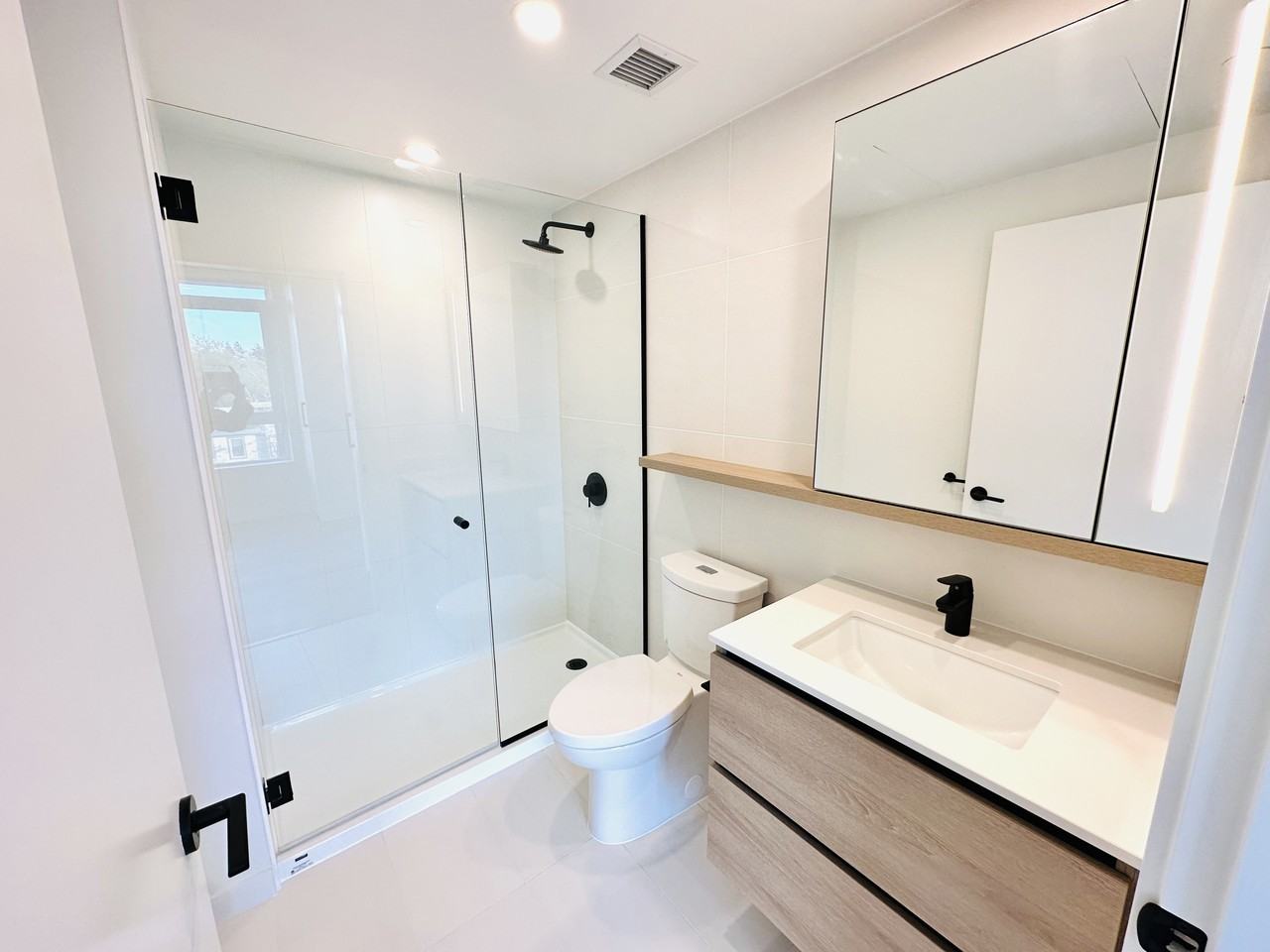 10448 University Drive #602 - Photo 5 of 16