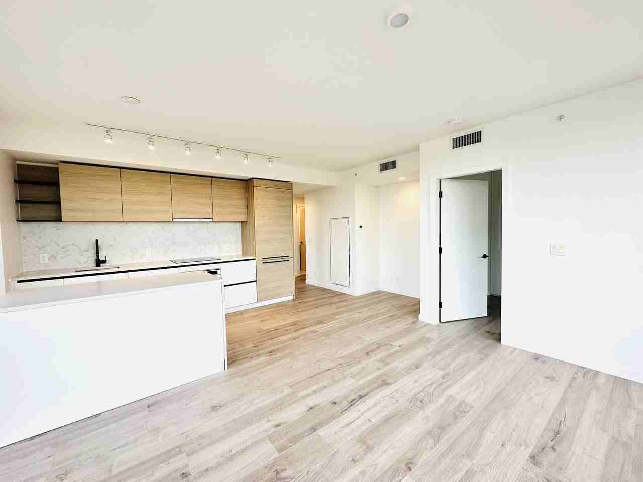 10448 University Drive #602 - Photo 2 of 16