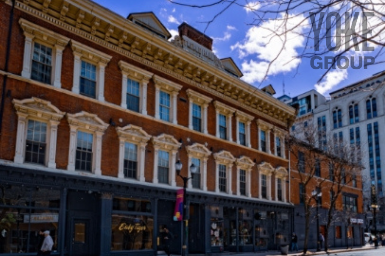 85 403-85 King Street East #403