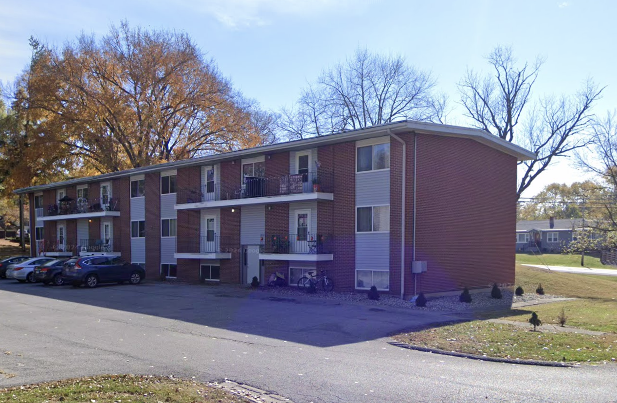 2009 Broadway - 4 #4 - Photo 7 of 7