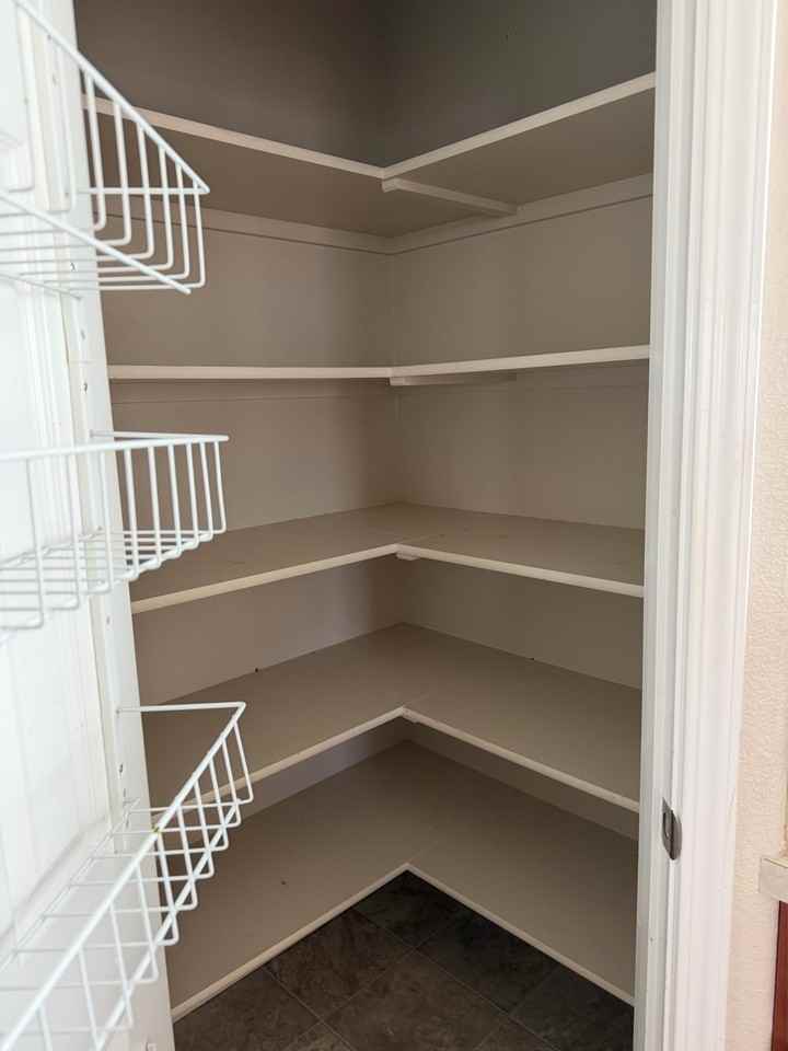 108 Ne Malad Ct #1 - Photo 5 of 32