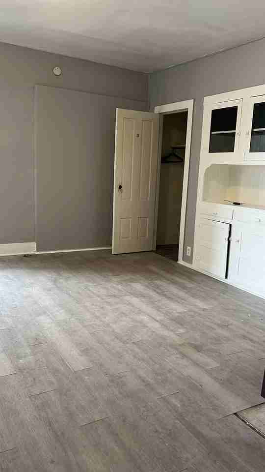 414 E Ash stUnit 3 #3 - Photo 5 of 9