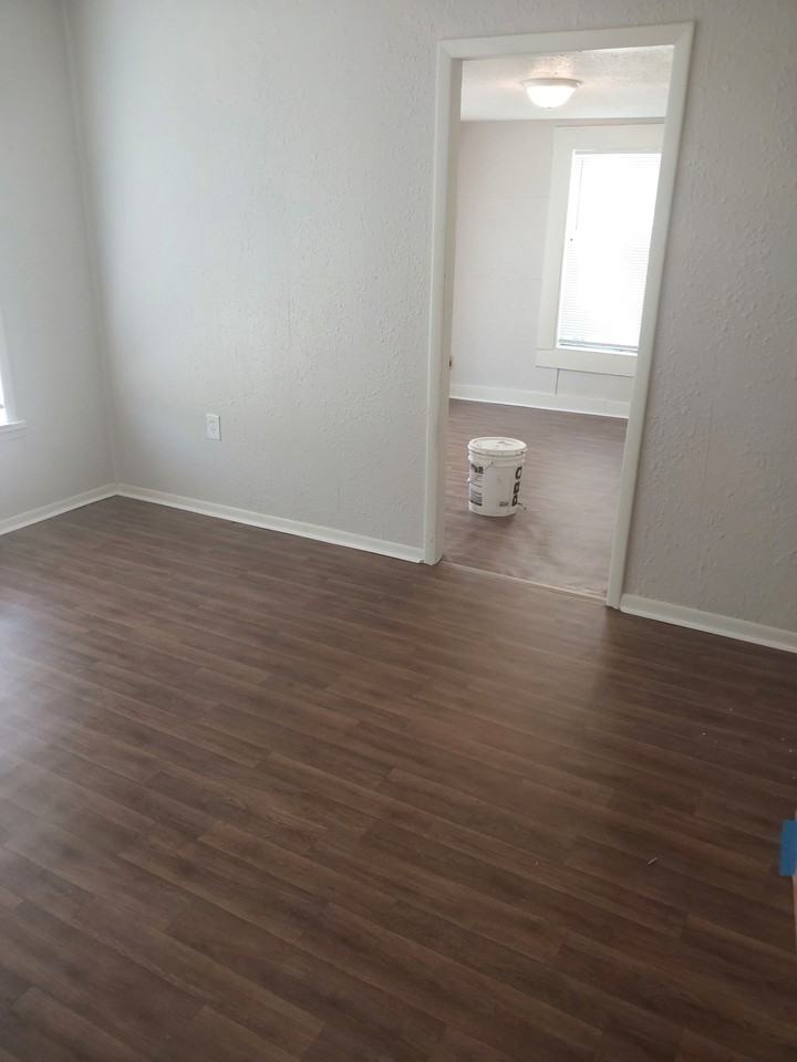 310 E 13th St - Photo 7 of 16