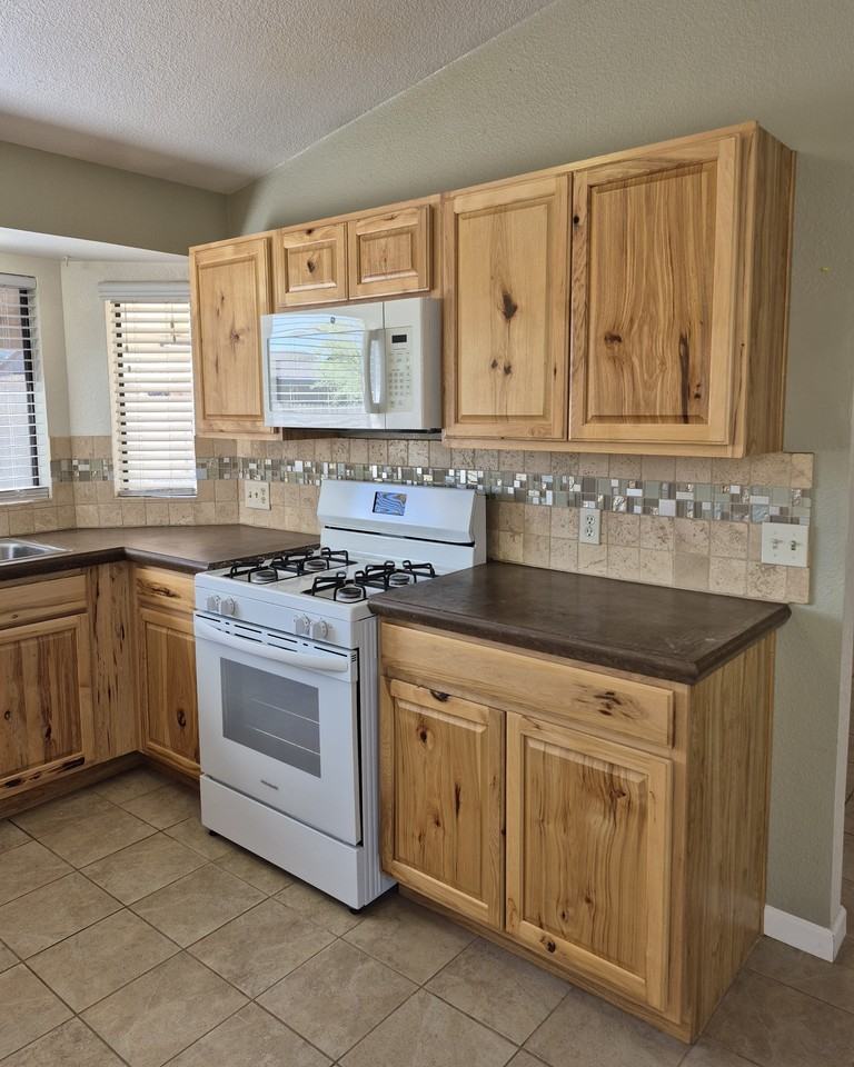 2741 W Firebrook Rd #1 - Photo 5 of 27