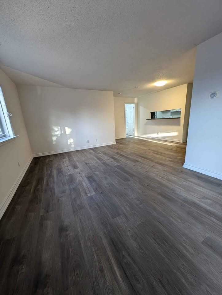 189 Lake Driveway W #207 - Photo 5 of 17