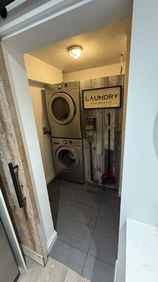 2636 E Hastings St - Photo 6 of 9