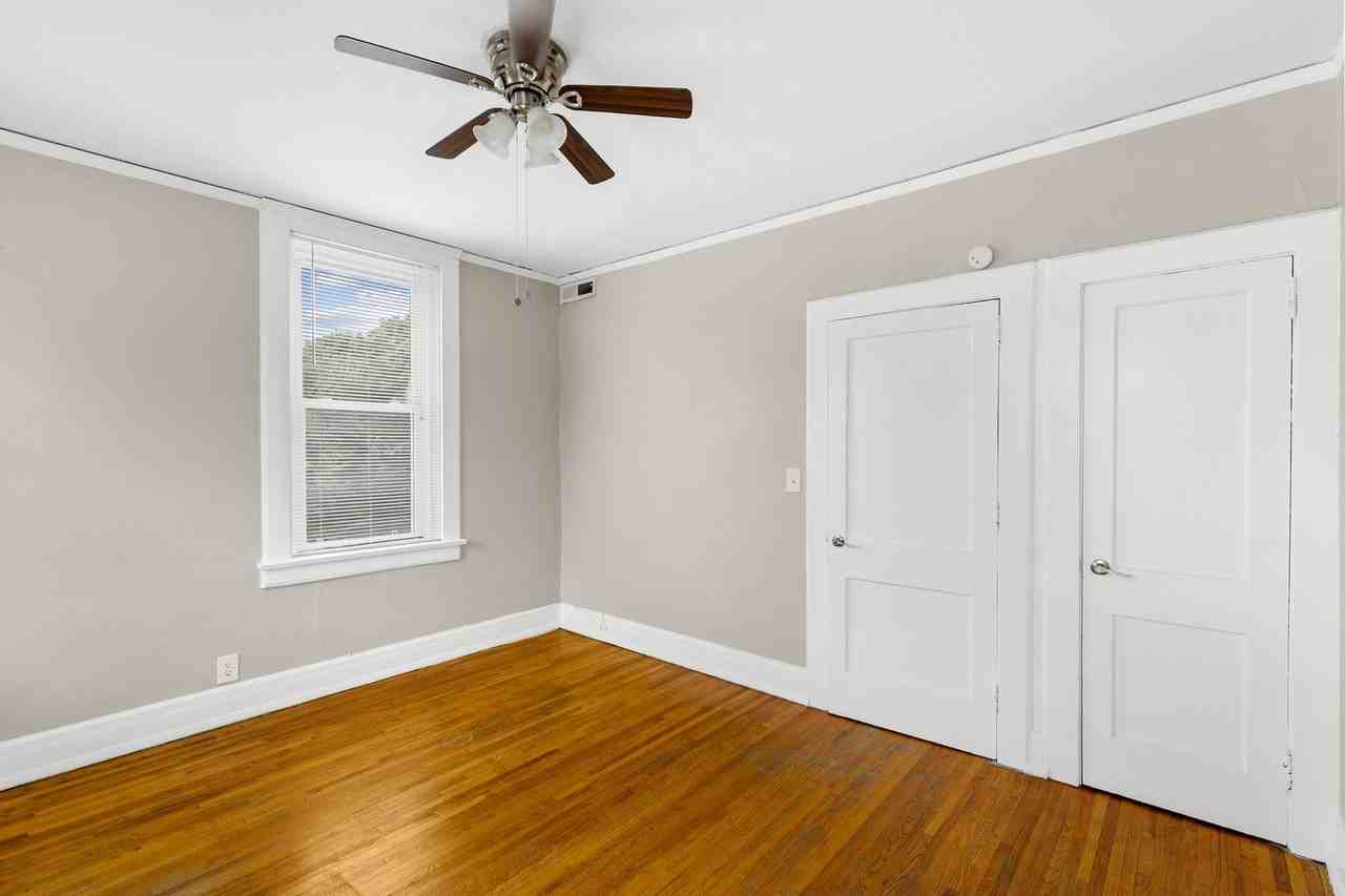 Charleston Court - Photo 5 of 47