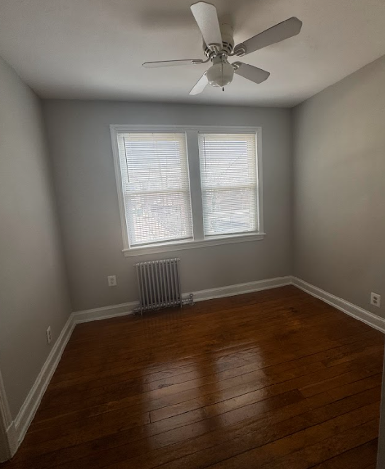 3507 Minnesota Ave Se - Photo 2 of 11