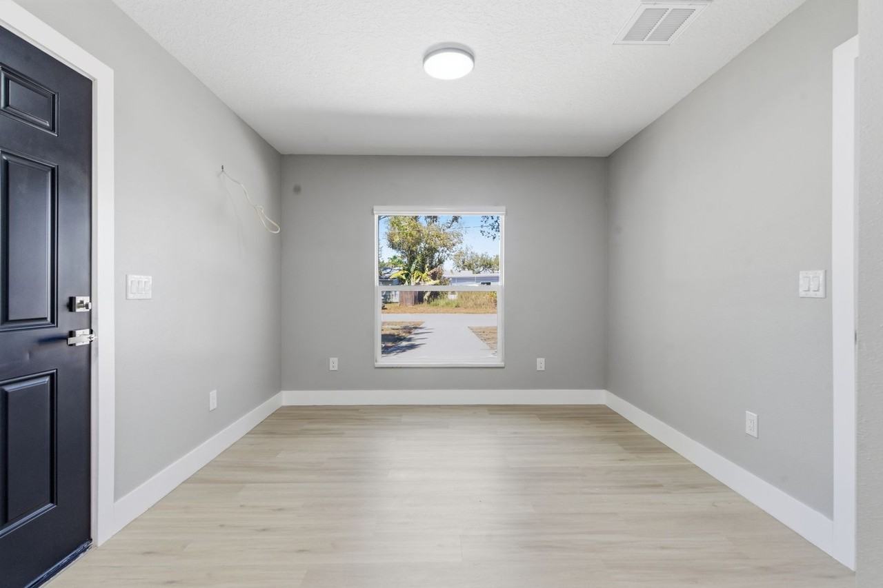 5720 79th Ave N - Photo 6 of 10