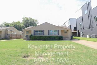 912 E 37th Pl - Photo 1 of 1