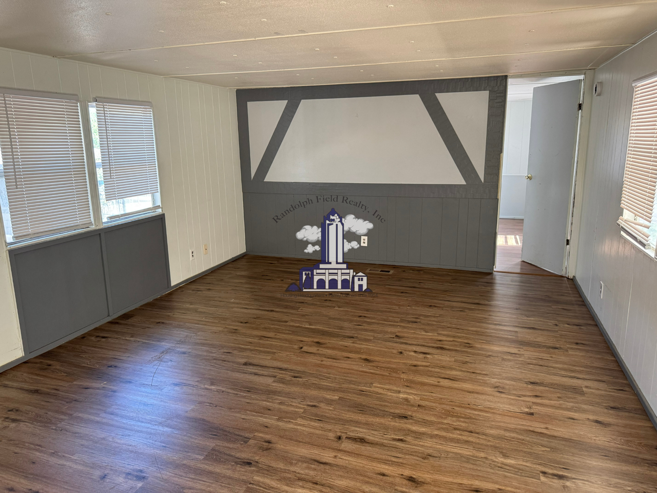 8509 Northmont Dr - Photo 3 of 13