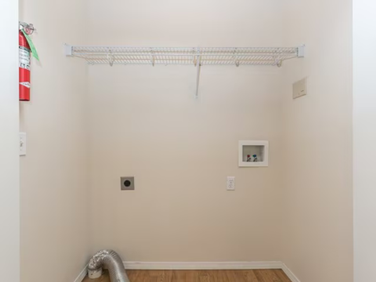 Town and Country Village Apartments - Photo 6 of 24