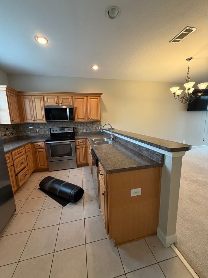 410 Conley Dr - Photo 5 of 23