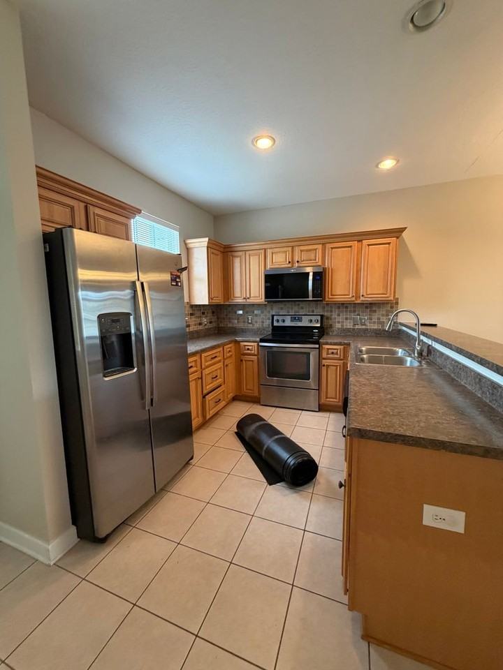 410 Conley Dr - Photo 6 of 23