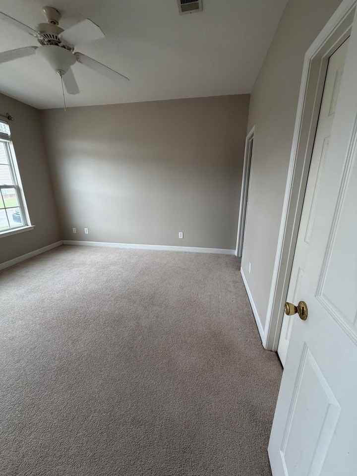 410 Conley Dr - Photo 7 of 23