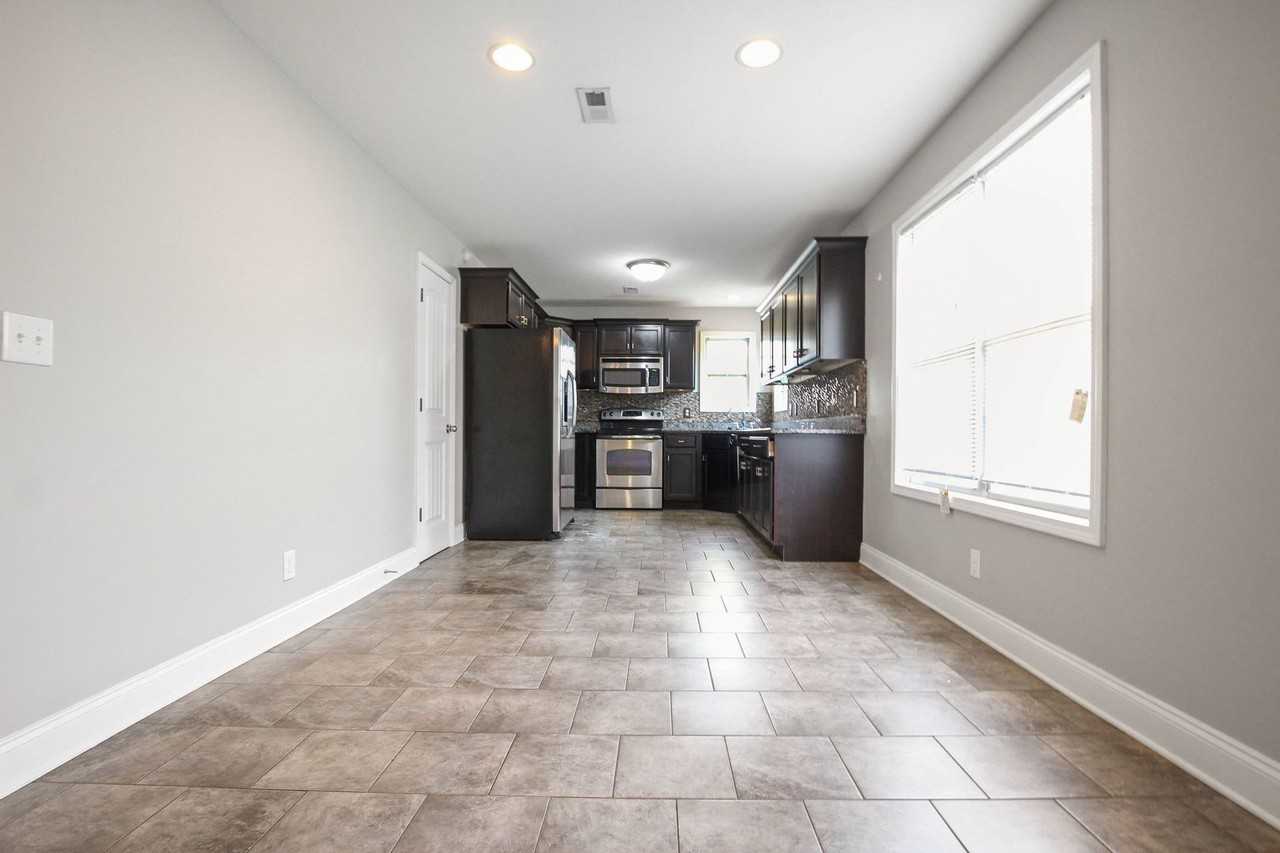 1290 Snowball Ln - Photo 4 of 20