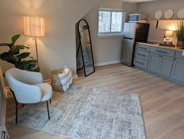 featured image of 242 Commercial St